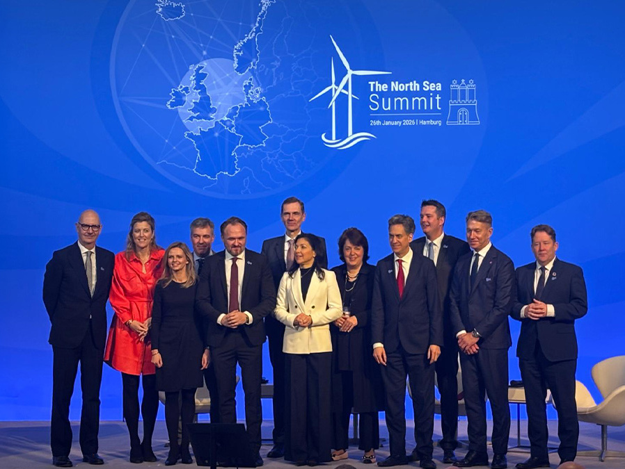 Ultime notizie! 1.000 miliardi di euro investiti nell'energia eolica! Nove nazioni firmano uno storico accordo di investimento
